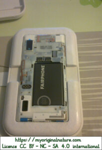 Crédits Mélanie My Original Nature – Licence CC BY-NC-SA 4.0 - Fairphone dans sa boite 4