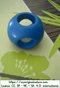 Crédits Mélanie My Original Nature – Licence CC BY-NC-SA 4.0 - La boule aimantée pour la machine à laver