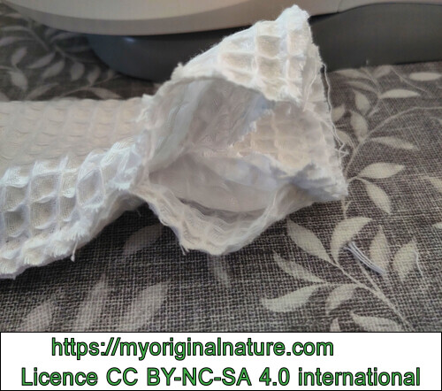Crédits Mélanie My Original Nature – Licence CC BY-NC-SA 4.0 - Tutoriel fleur de douche - Couture bords 9